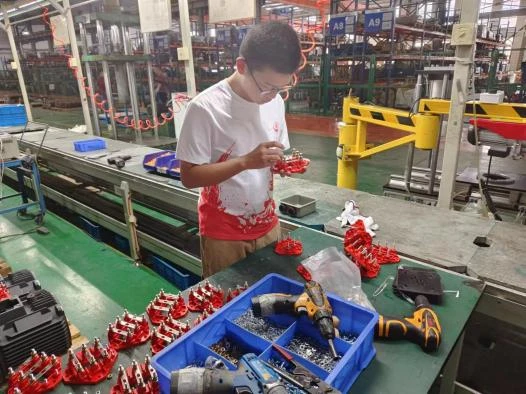 1691137368974759.webp 444.webp